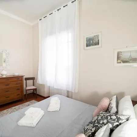 A Casa Di Anna Lucca